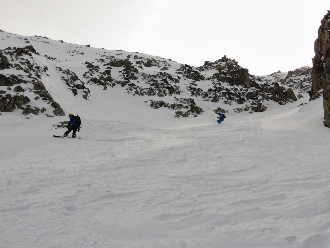 Sortie du couloir NE du Creux de chettes avant les grandes pentes