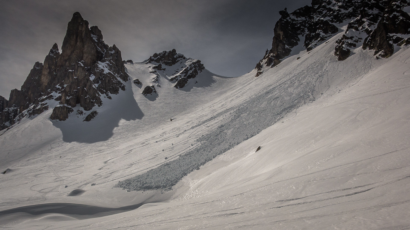 Cicle. Heureusement qu’il y a des avalanches pour laisser de jolies traces.