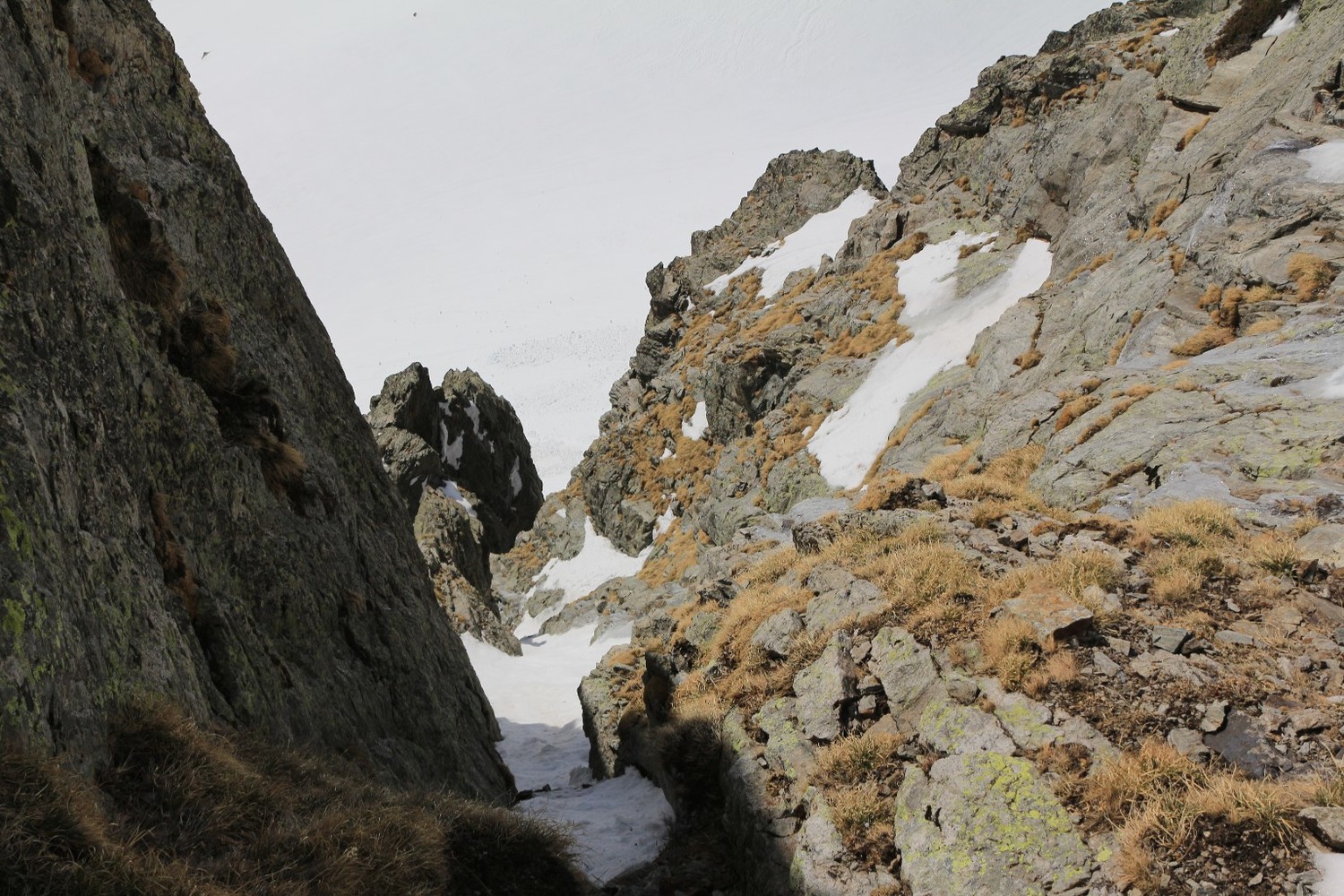 Vers la sortie de la goulotte