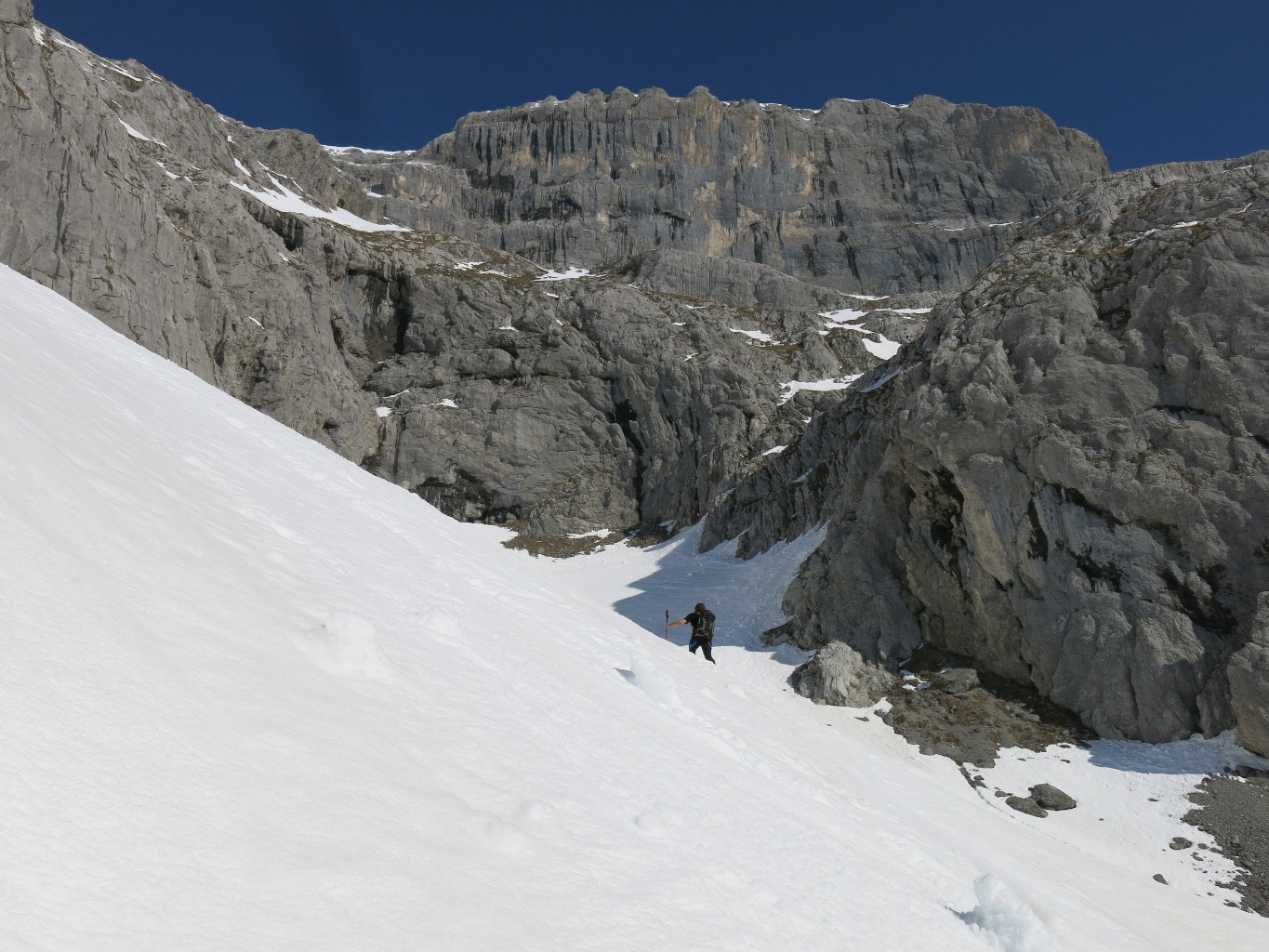 la barre rocheuse à passer