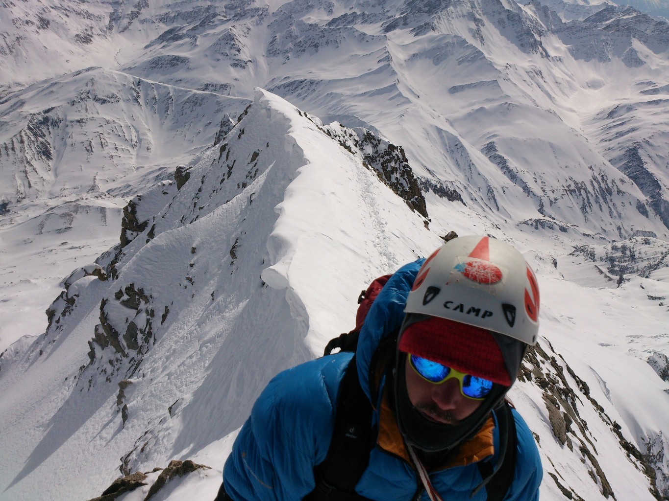 Sur l'arête