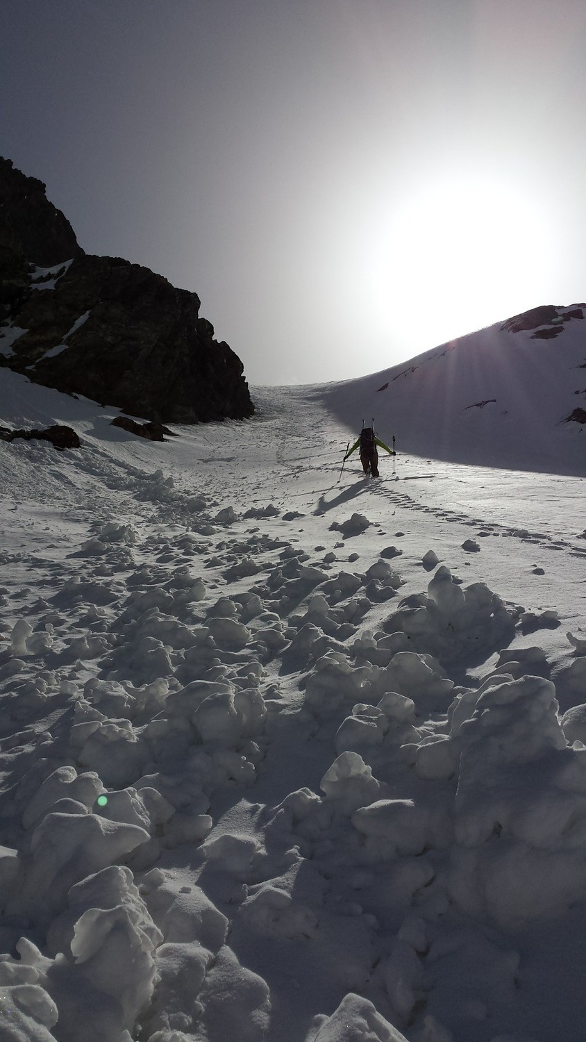 dans le petit couloir