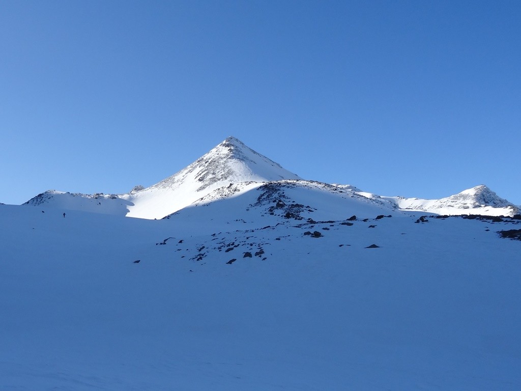 Arrivée sur le glacier de Proz, Testa Grisa au soleil