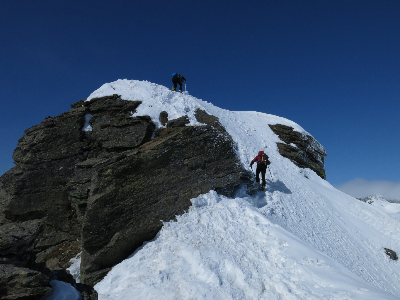 Les derniers mètres sur l'arête