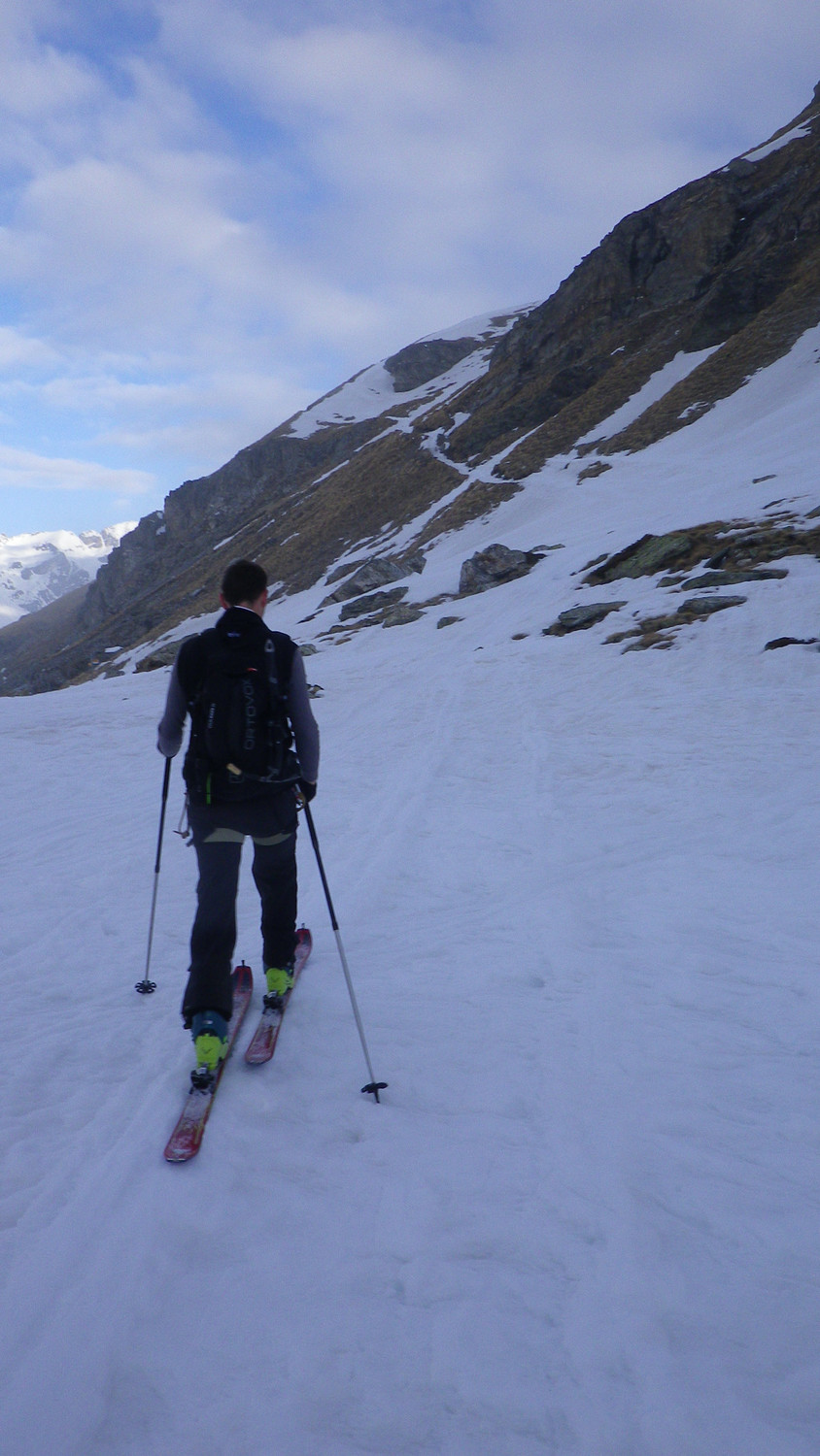Sentier sous Plan Bertol