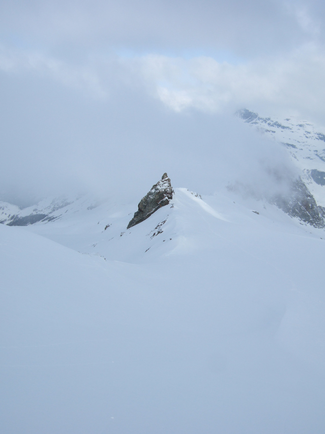 Sur l'arête en direction du col de Trièves