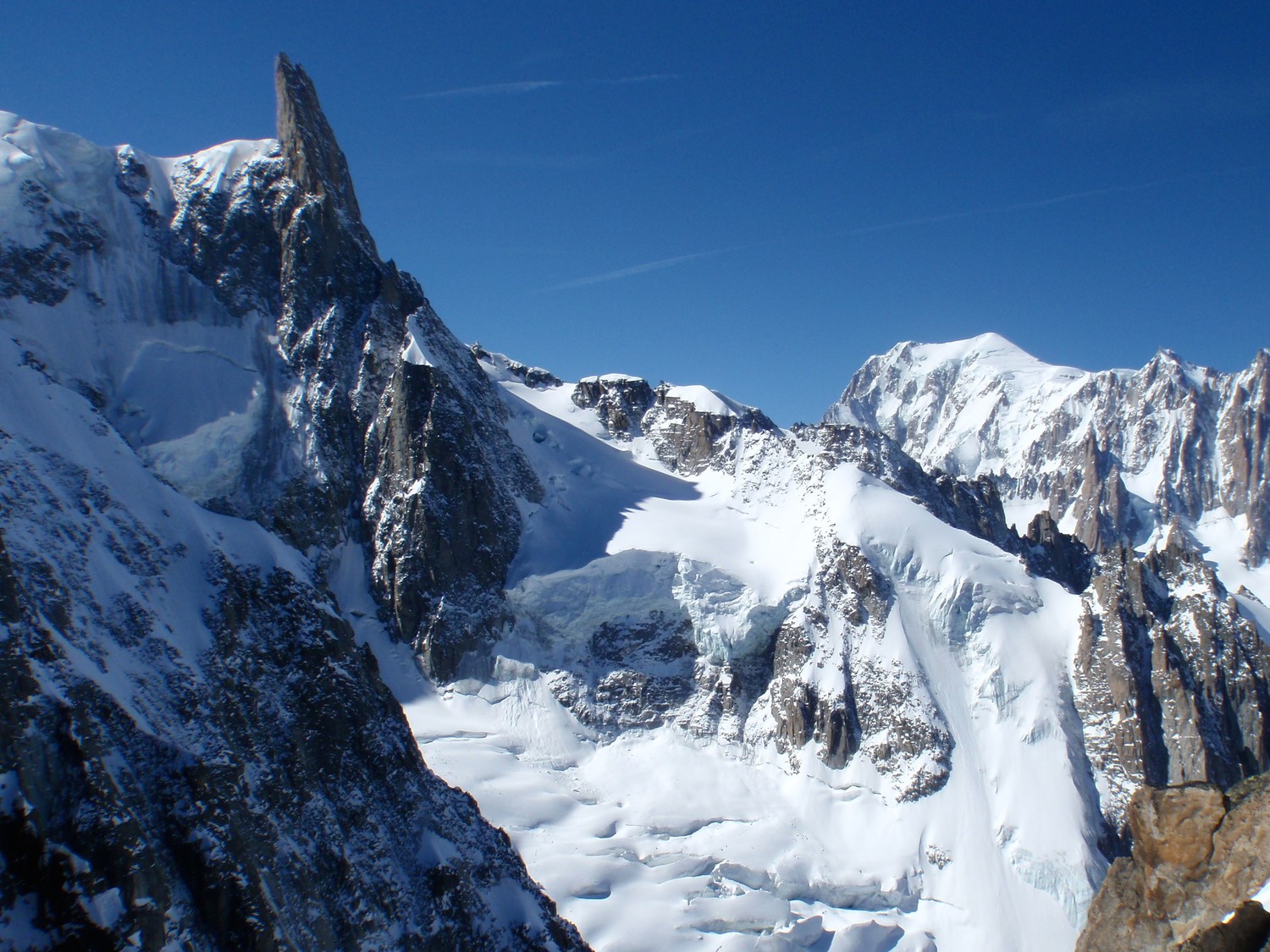 Dente del Gigante e Monte Bianco dal canale Puiseux
