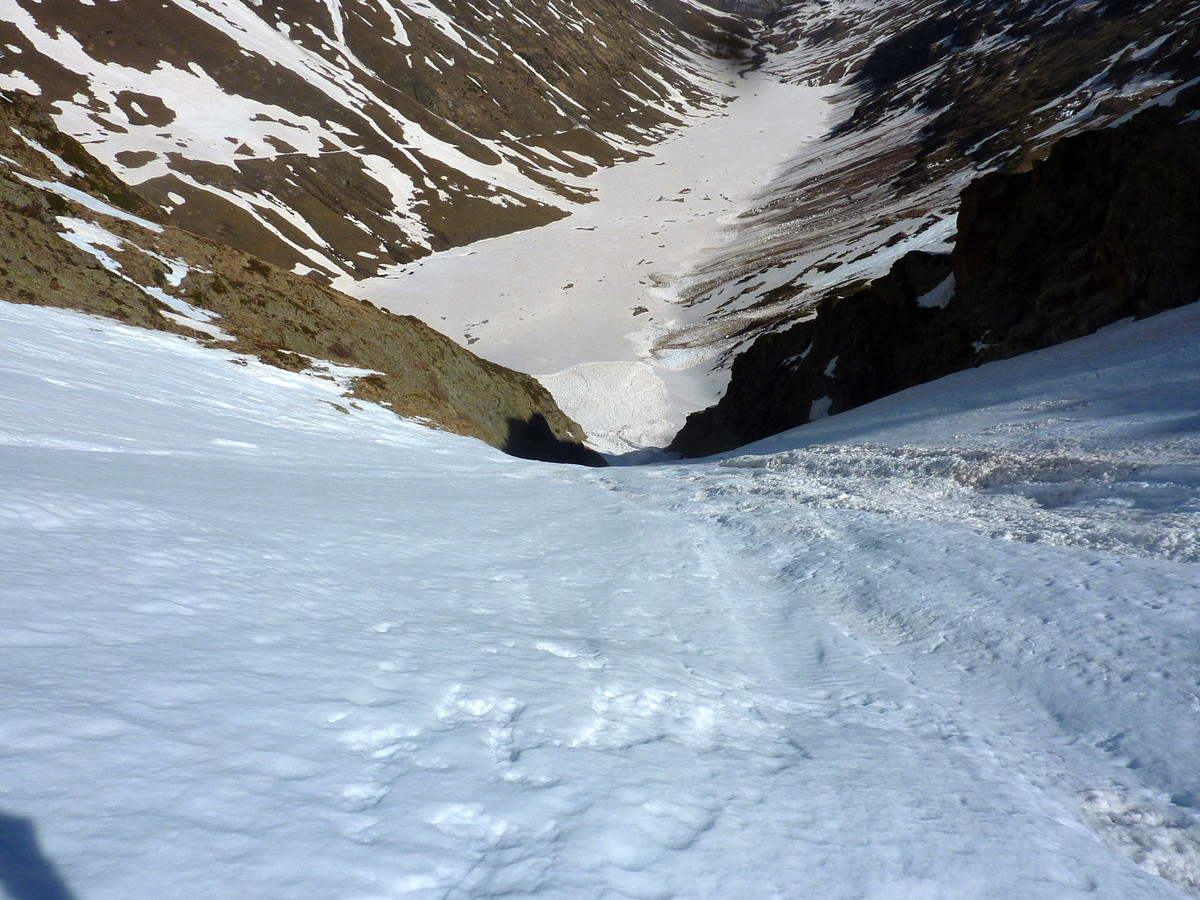 Début du couloir du bas: encore 100 m puis je jette l'éponge, le bas est trop ravagé...