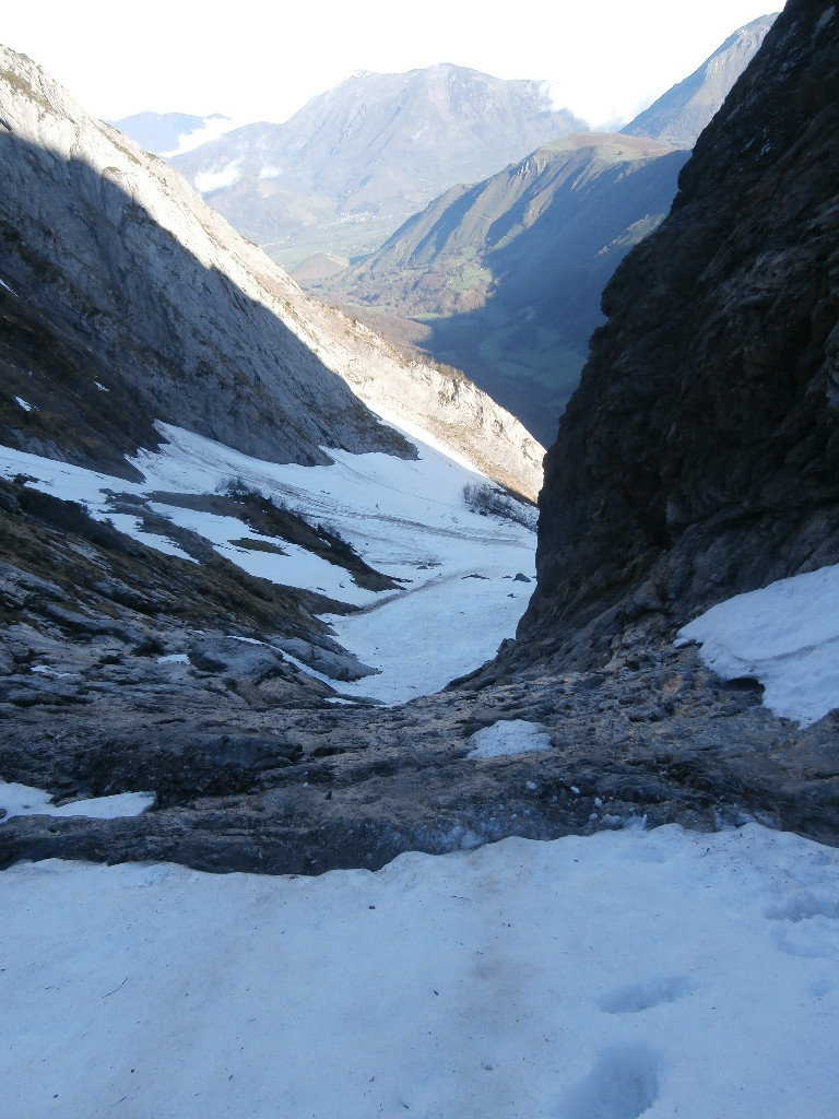 dans le couloir, au niveau ou il manquait de la neige