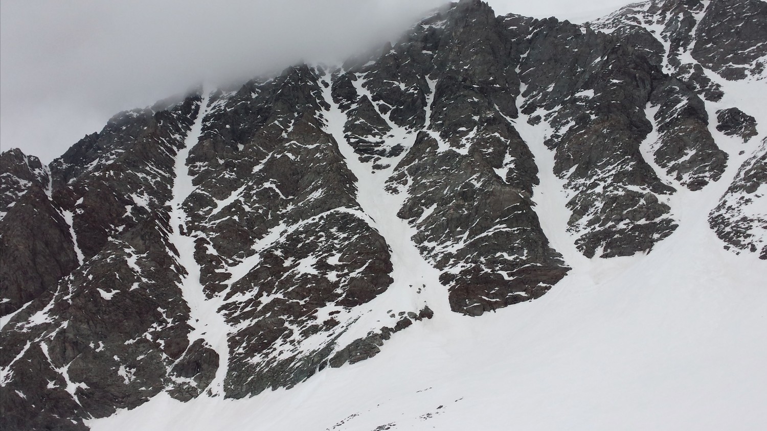 les couloirs depuis le col d'Hannibal