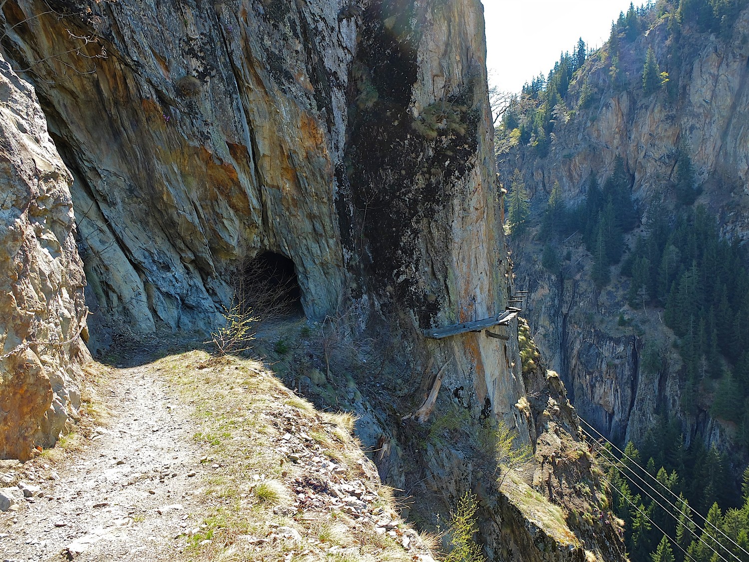 Traces de l'ancien bisse...