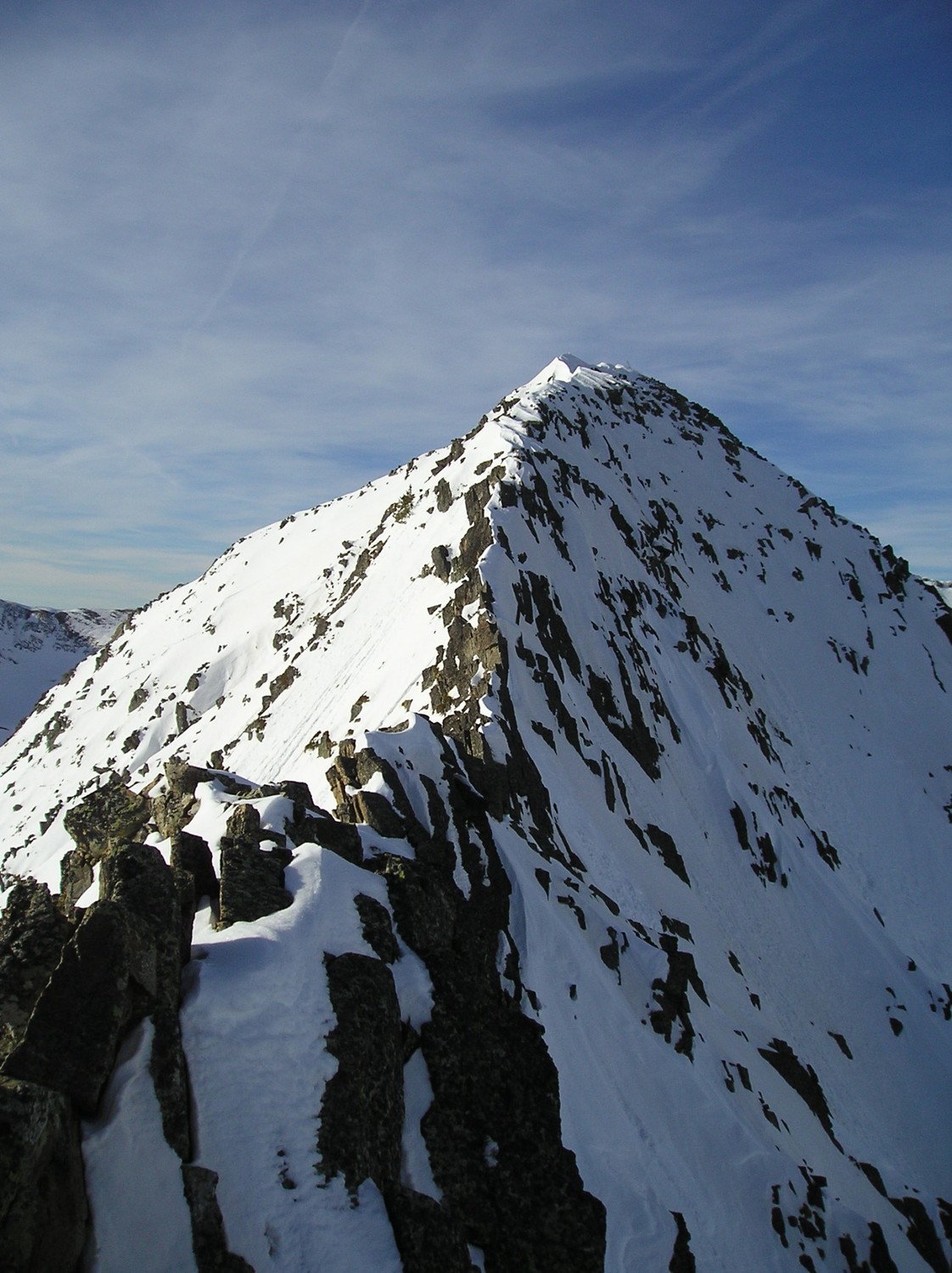 depuis la sortie : l'arete vers le sommet.