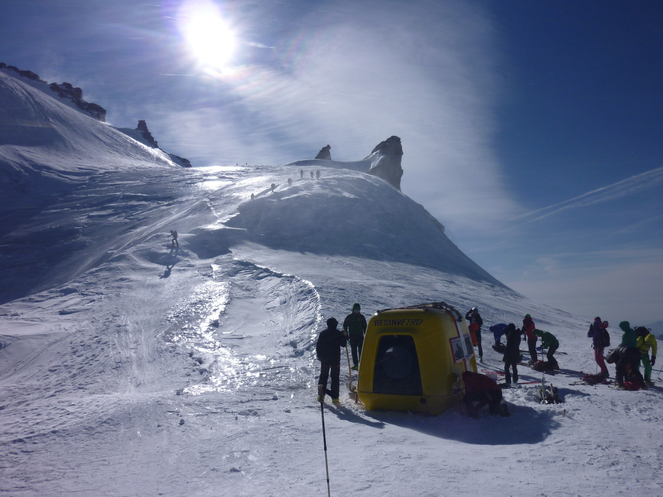 sortie au dos d'Âne, avec la cahute temporaire installée pour la course de ce dimanche