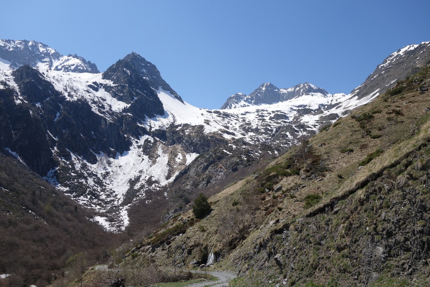 Depuis les granges Aynis