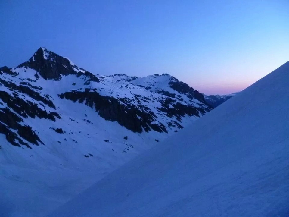 avant le pied du couloir
