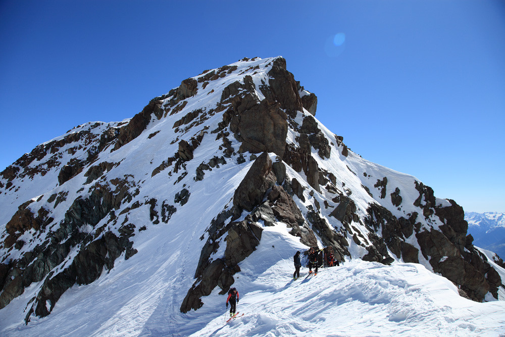 Cresta per la vetta del Pizzo Cassandra