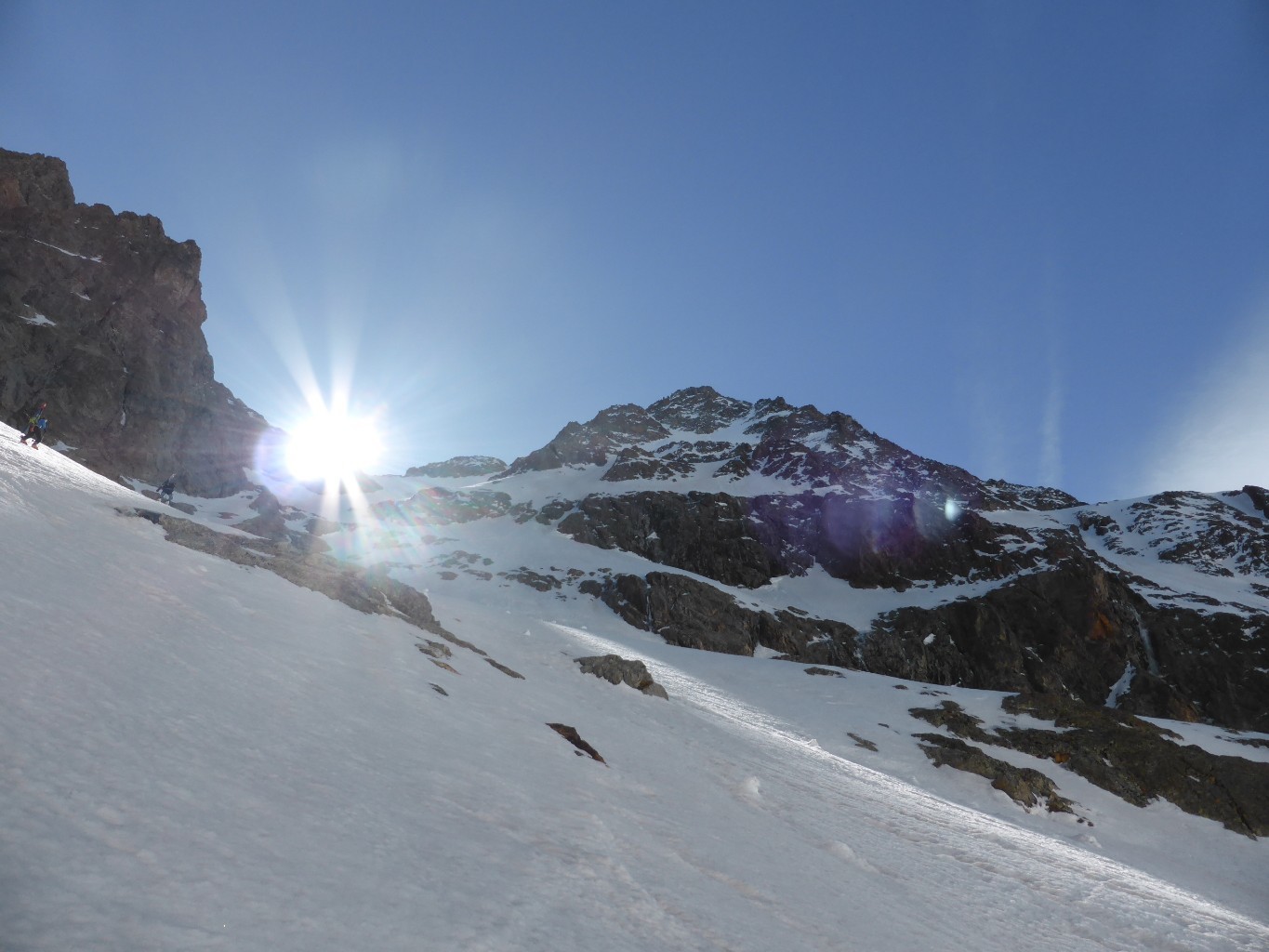 Le couloir NW est tout là-haut...