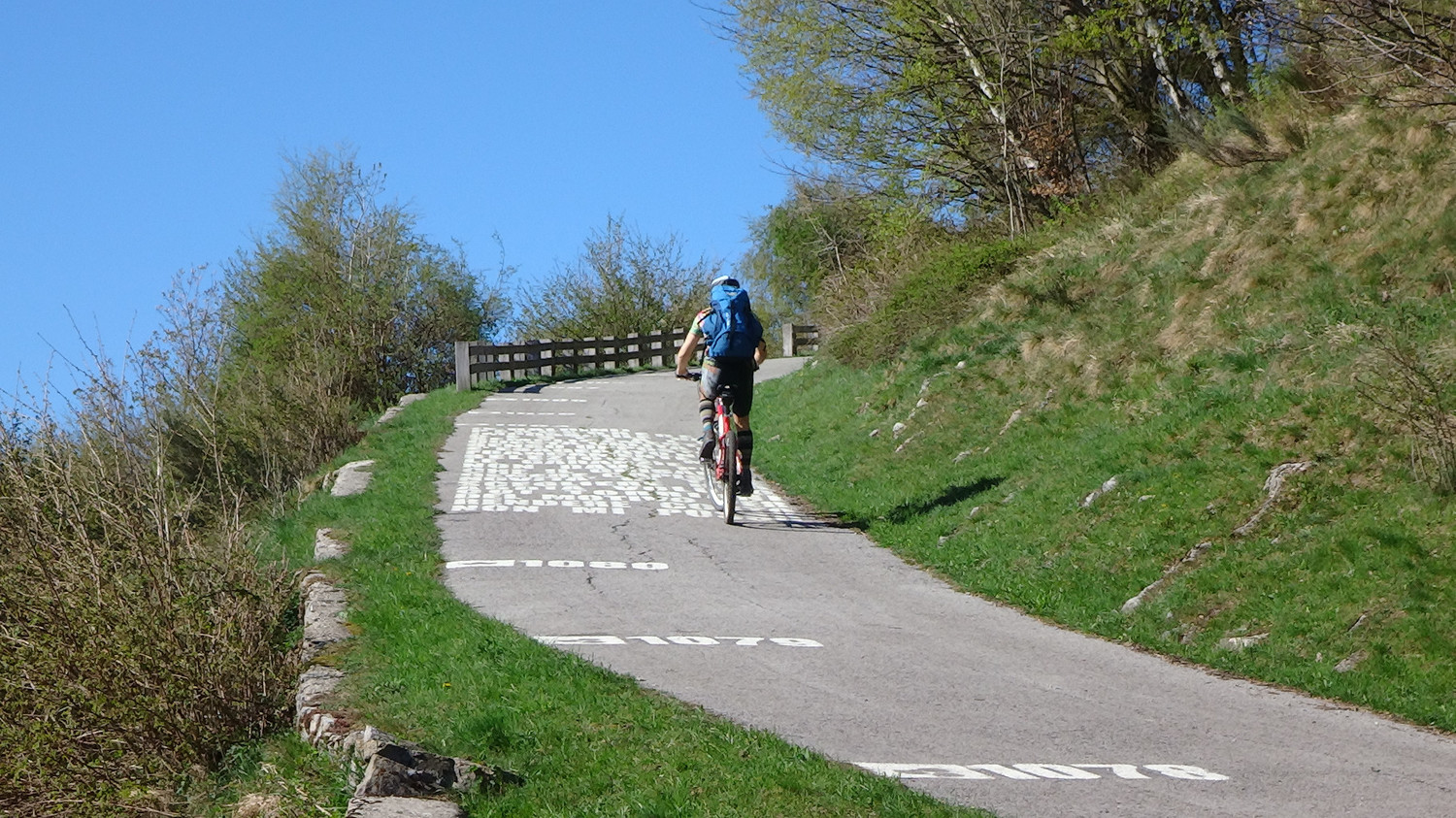 Quasi in cima al Muro
