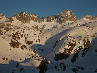 Pic de Néouvielle depuis refuge de la Glère