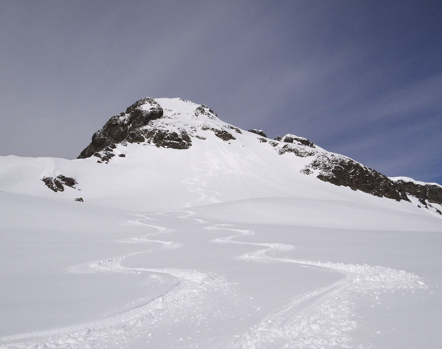Aiguille de Bérard (partie haute direction combe de Bérard)