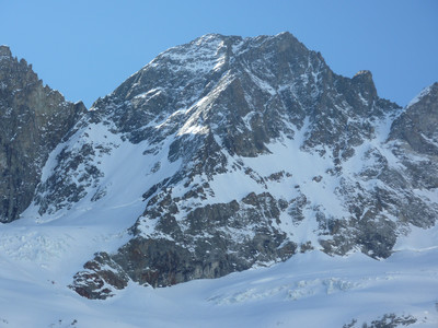 Aiguille des Arias : Faces N et NW Aiguille des Arias : Faces N et NW
