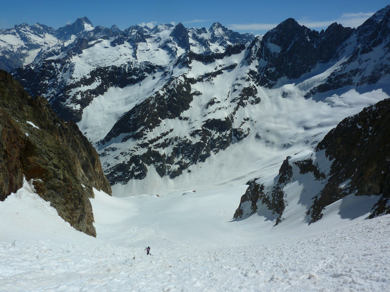 Montée dans la combe E du Col du Salude