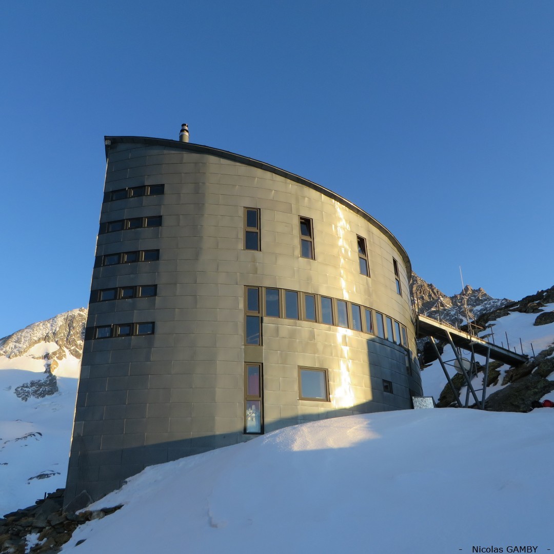 Refuge du Velan