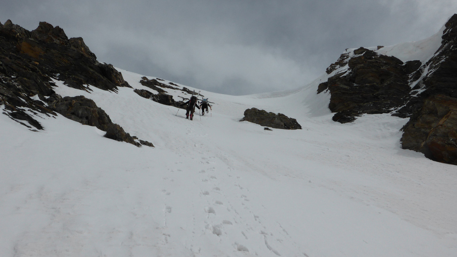 Petit raidillon pour accéder à la combe S du col des Sarrasins