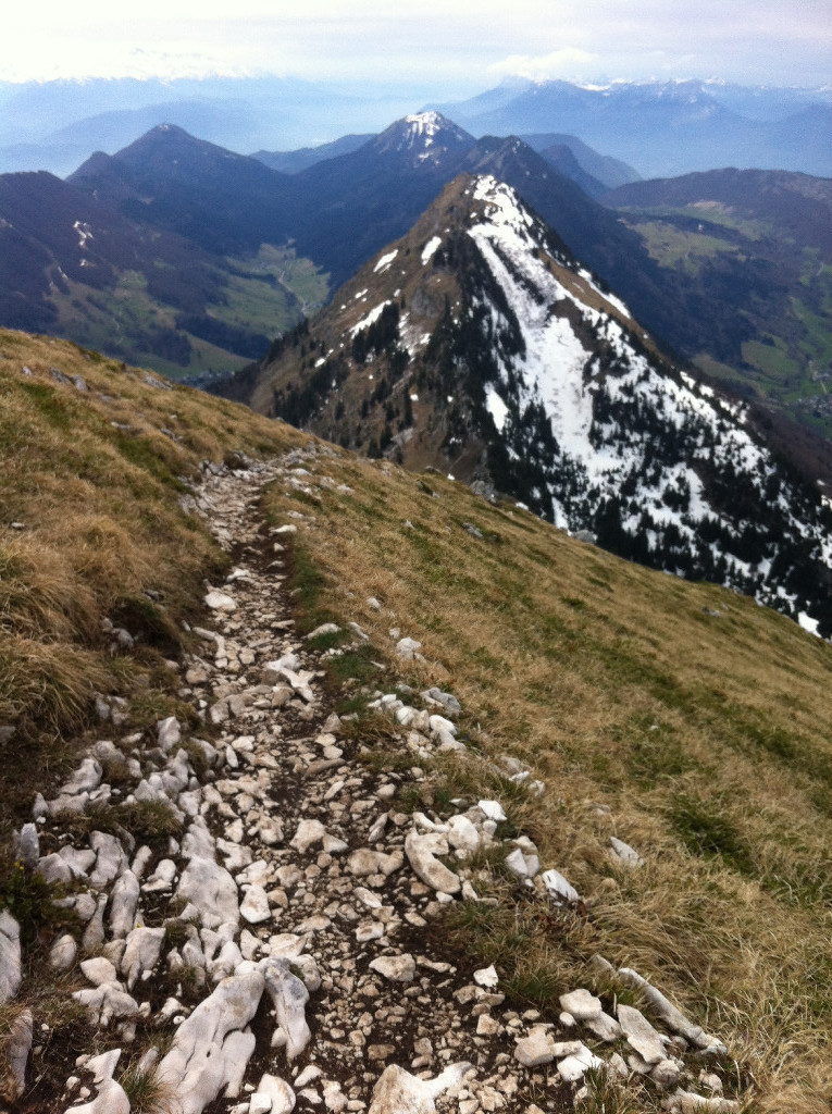 Descente vers le col de la cochette