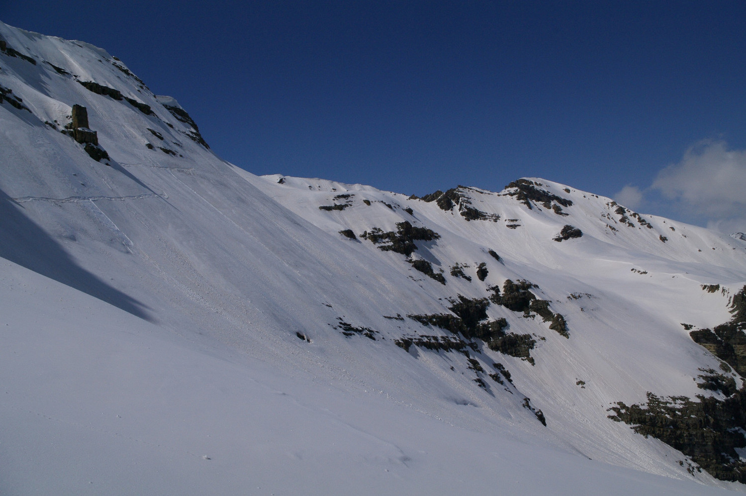 ... avant la traversée plus raide sur le glacier de Faravel