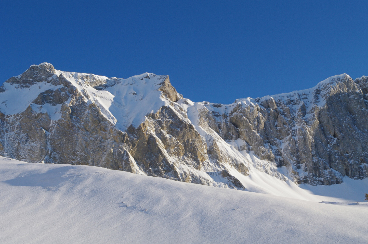 Falaises du prolongement de la Rama