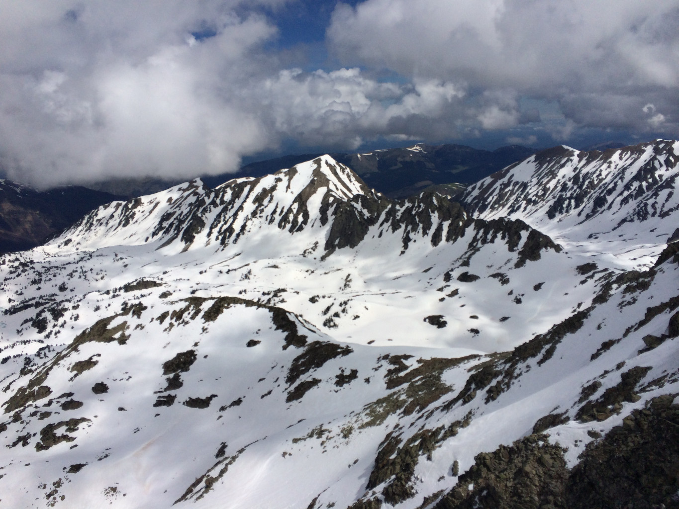 Vue sur le Montarrouye de bagnères cette fois