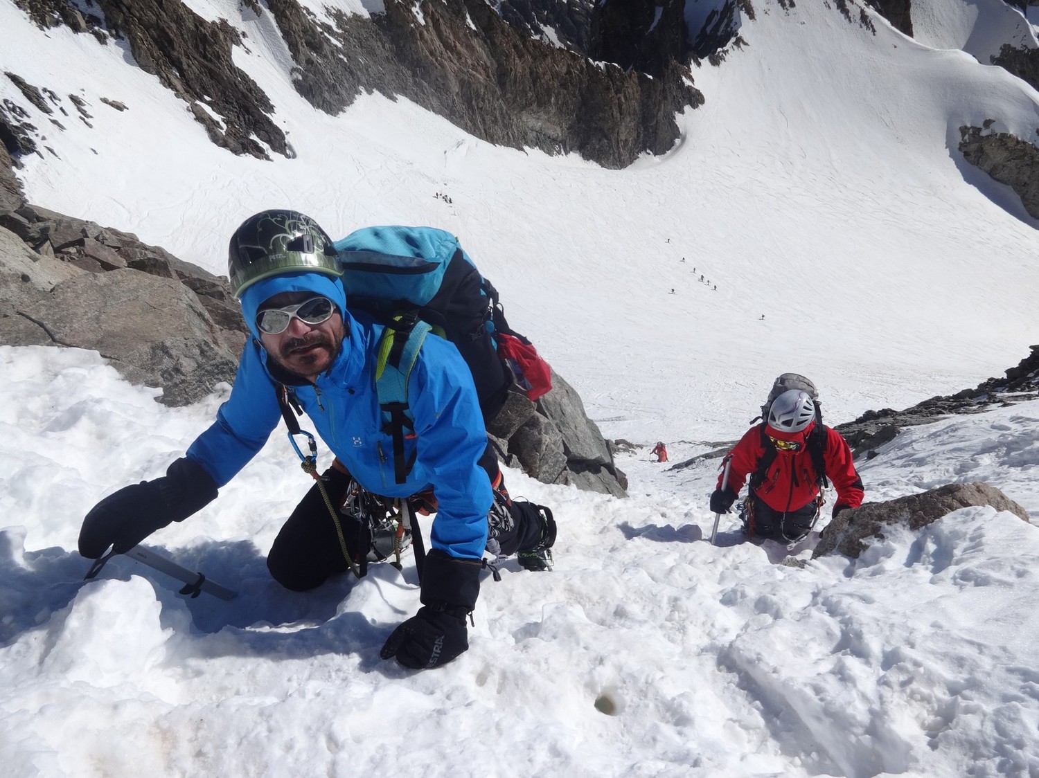 J3 - sortie du couloir de neige de la Grande Ruine
