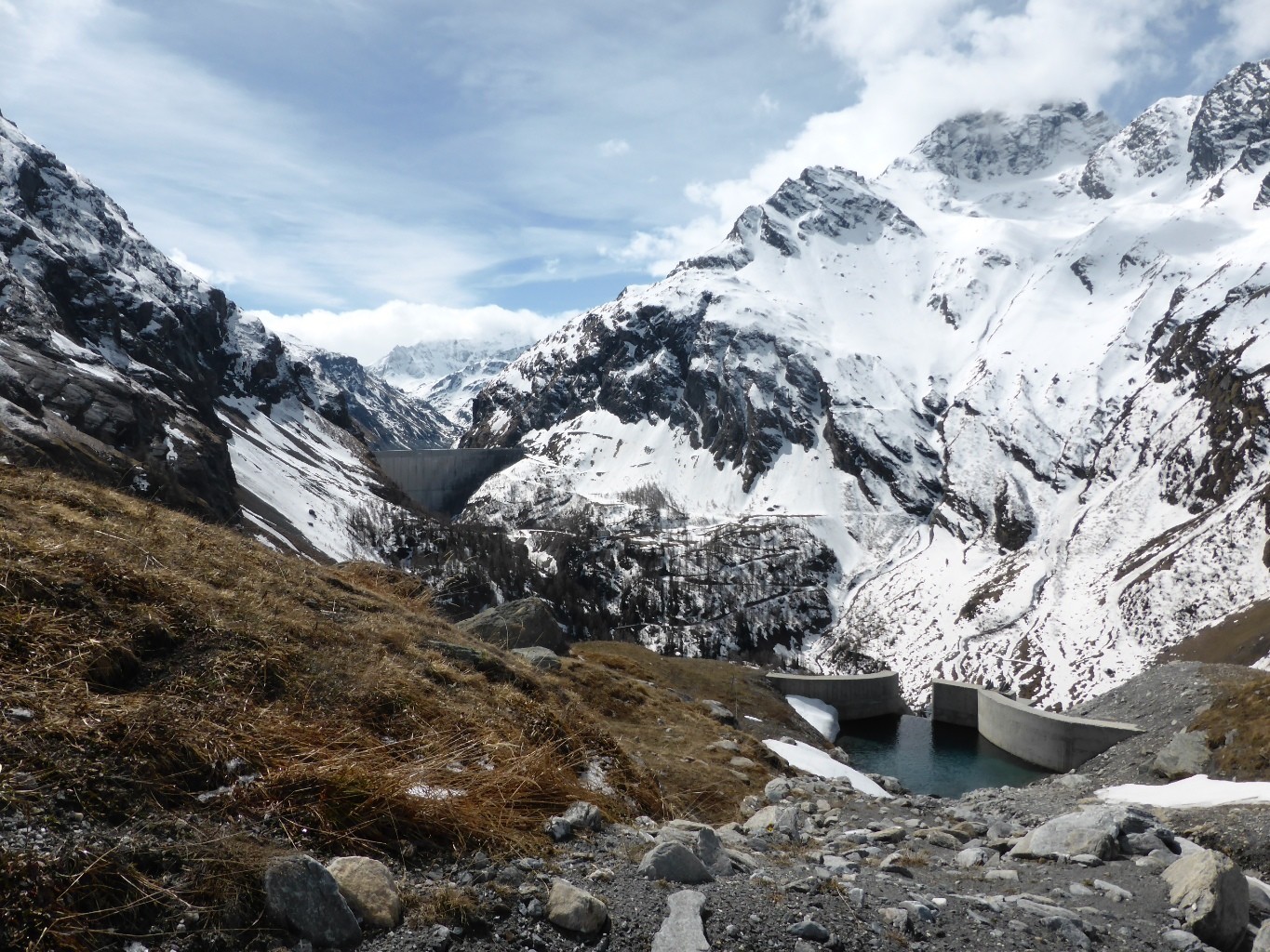 La prise d'eau et le barrage de Mauvoisin