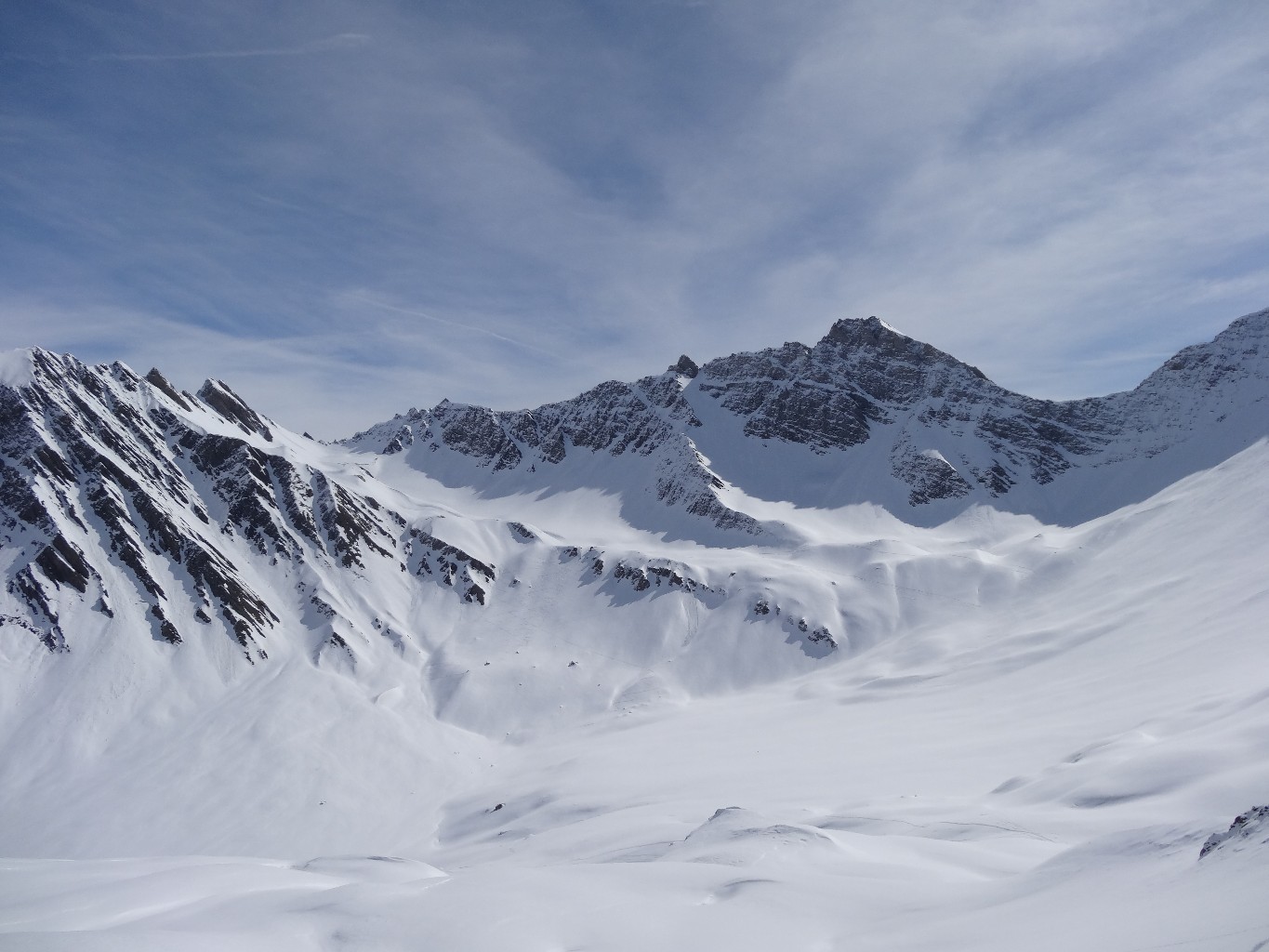Malatra, Aiguille et col