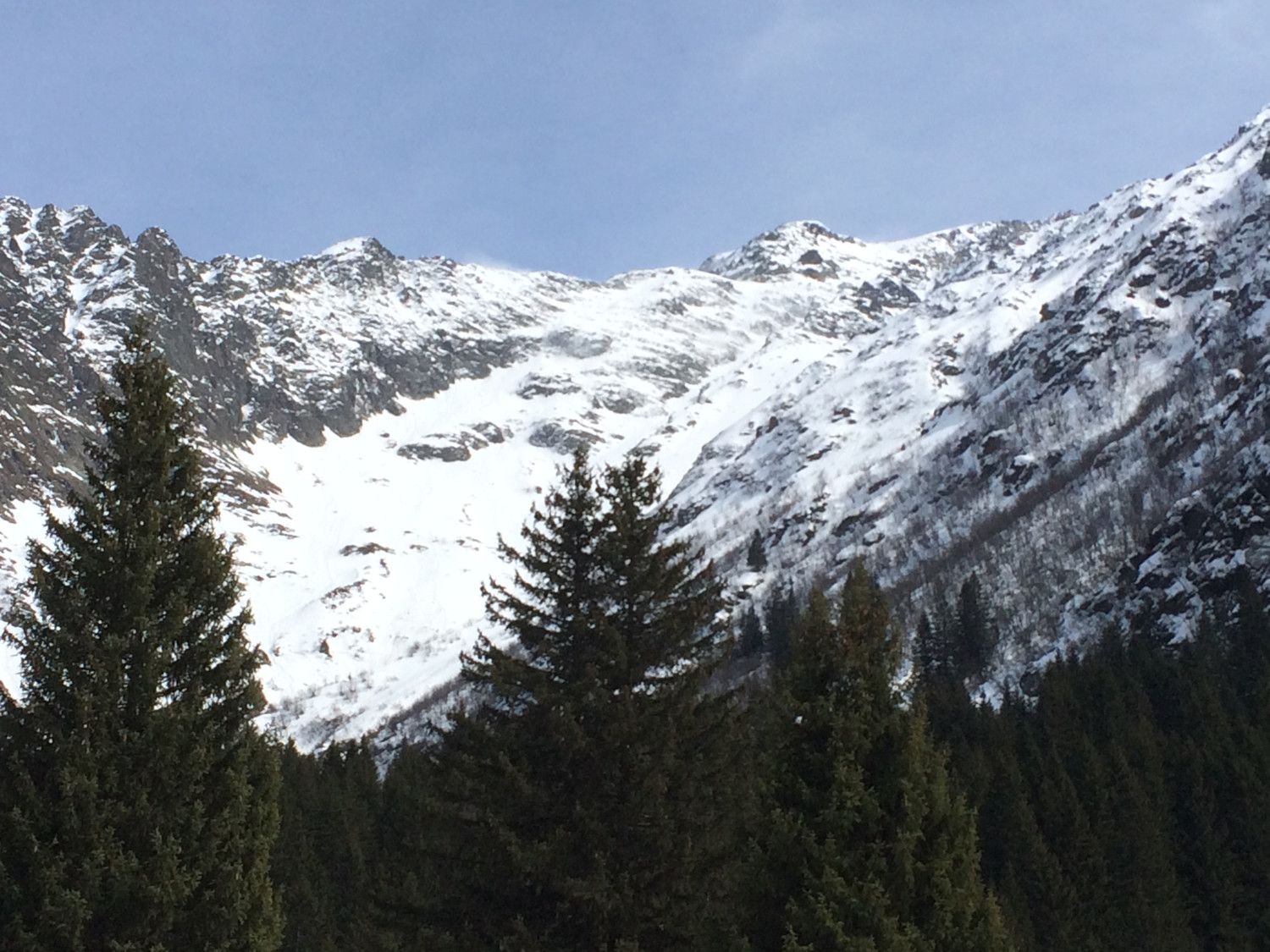 Vue de la descente depuis la foret