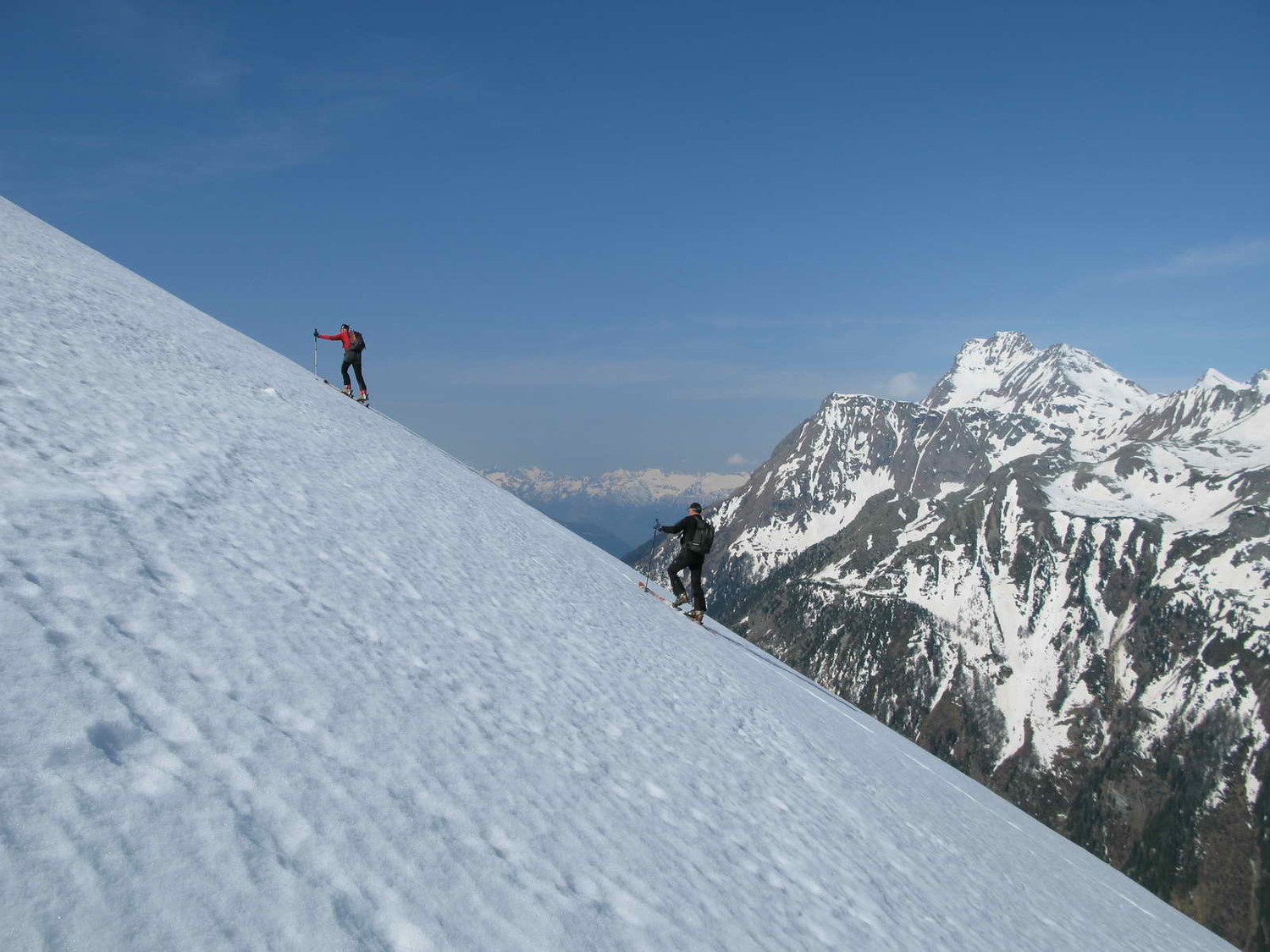 nella parte mediana della salita