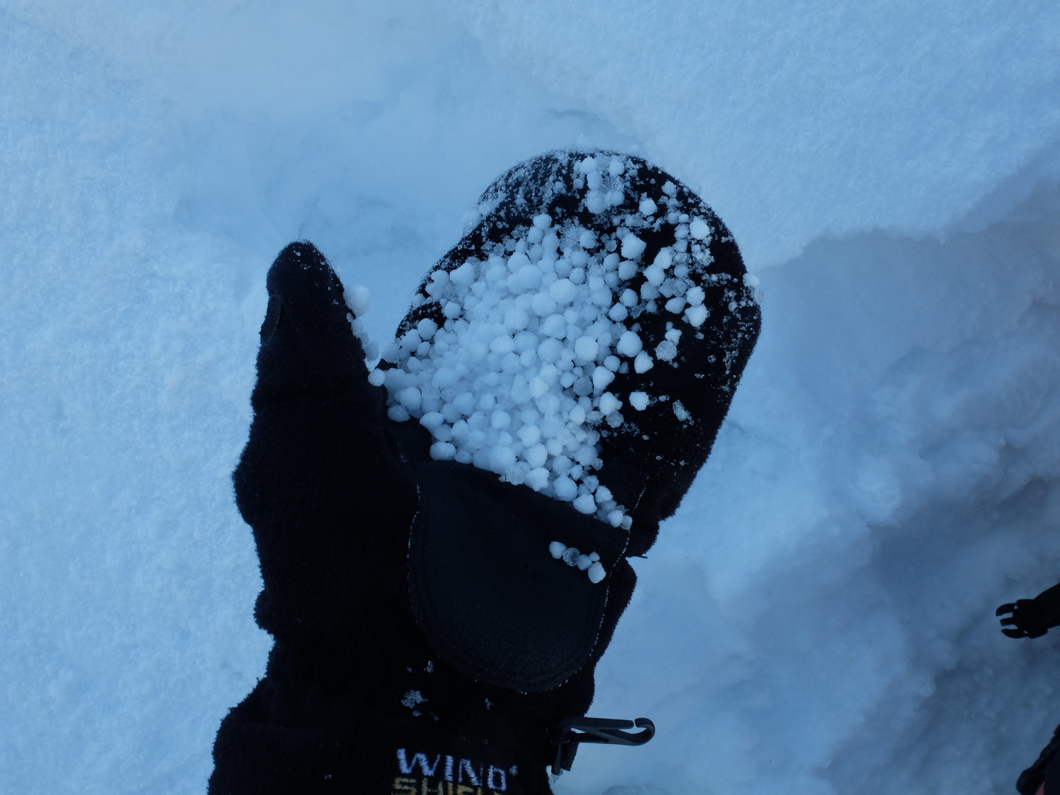 neve pallottolare, enorme