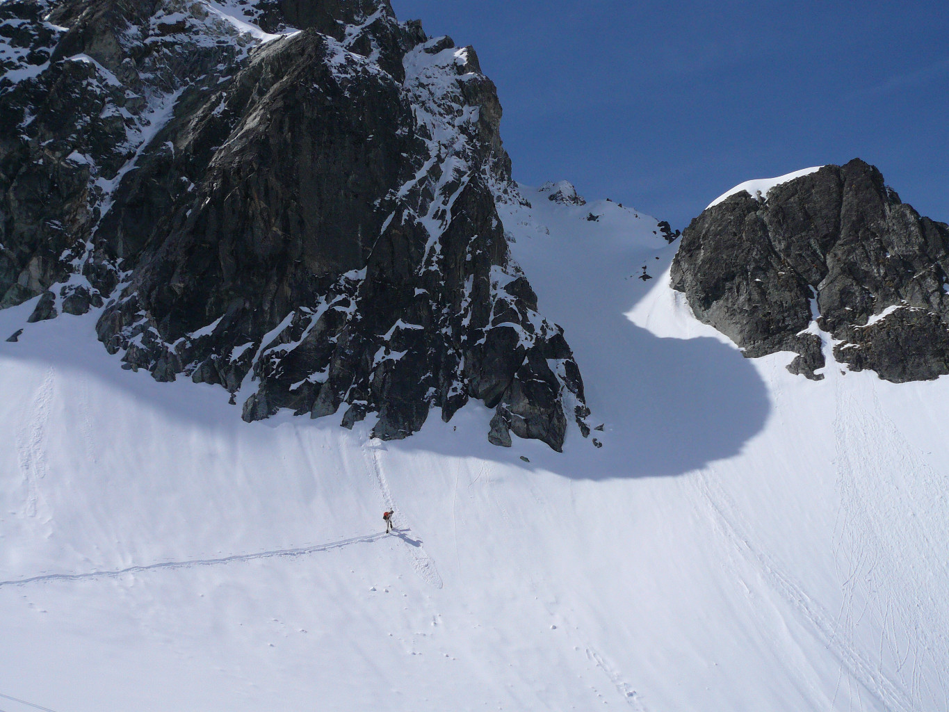 Bubu rejoint le bas du couloir N de l'Aiguille de Marcieu
