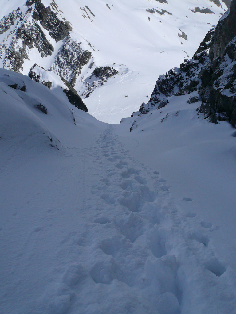 Aiguille de Marcieu couloir N: une jolie petite ligne