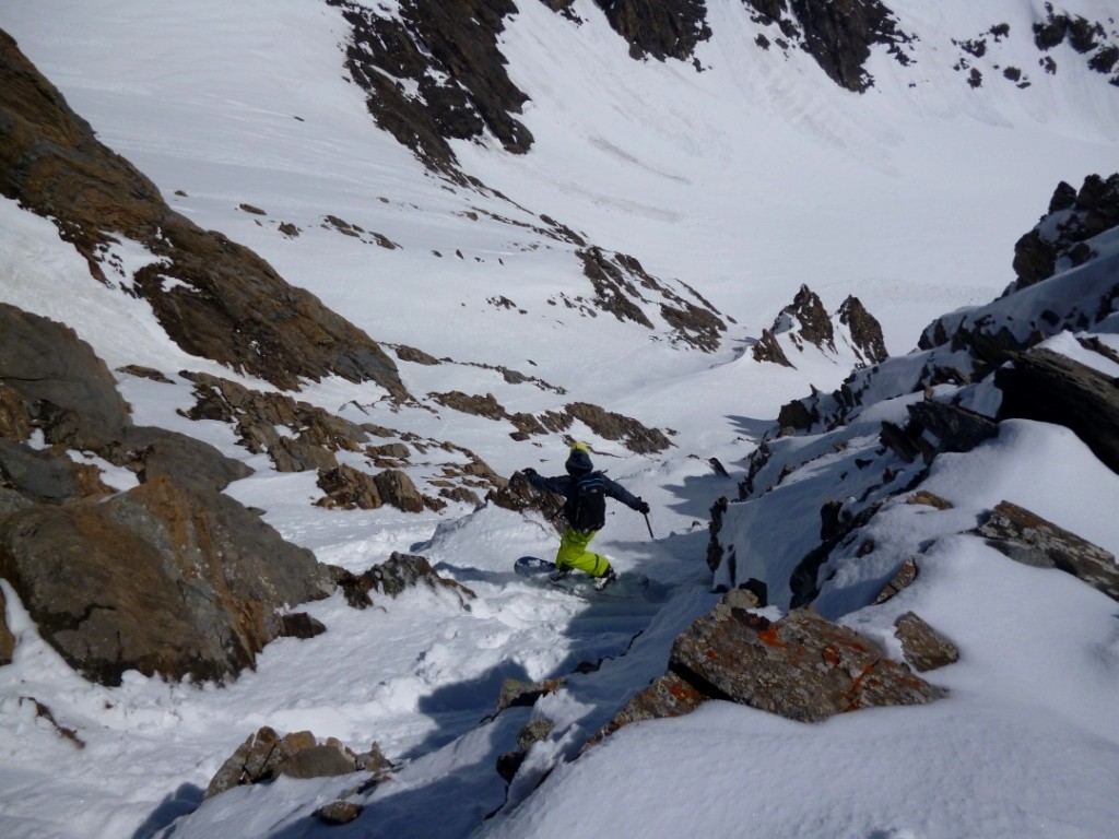 Le même dans ses oeuvres : très à l'aise malgré la présence de pierres et l'étroitesse du couloir dans sa partie supérieure