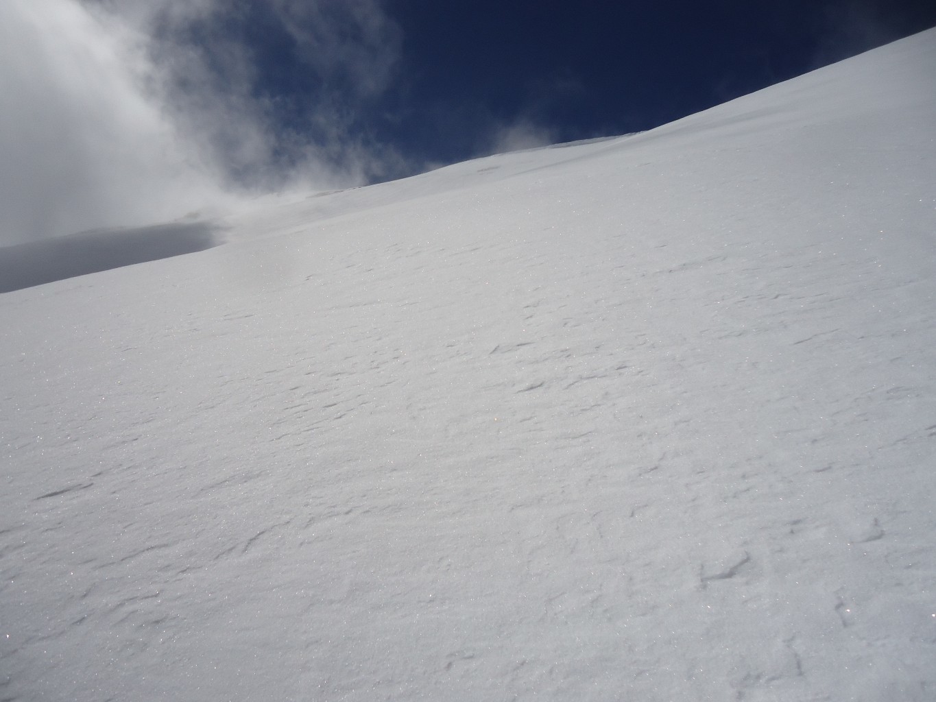 Plattes des Chamois: in alto faremo un lungo traverso a sx
