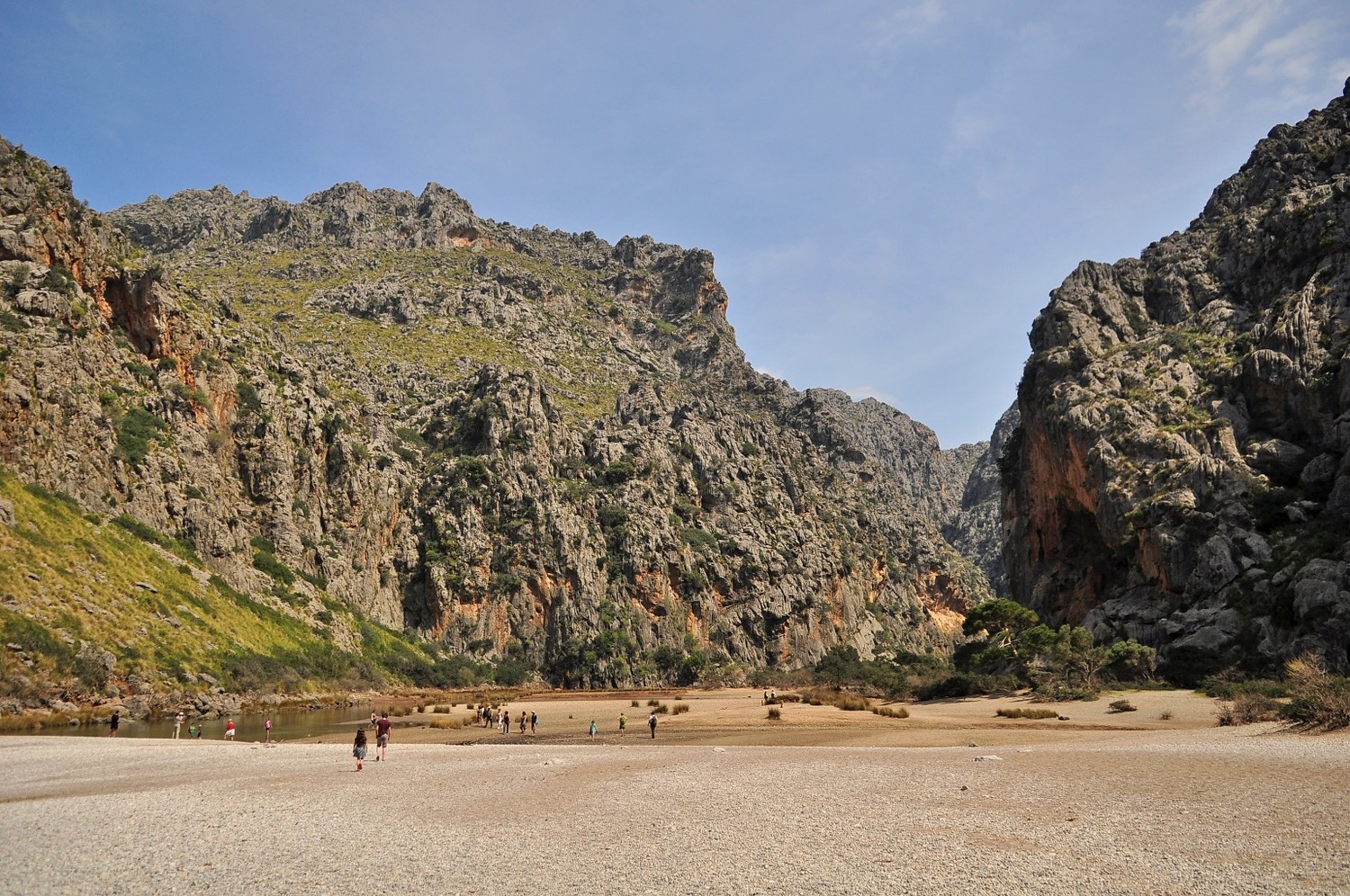 le débouché des gorges de Pareis