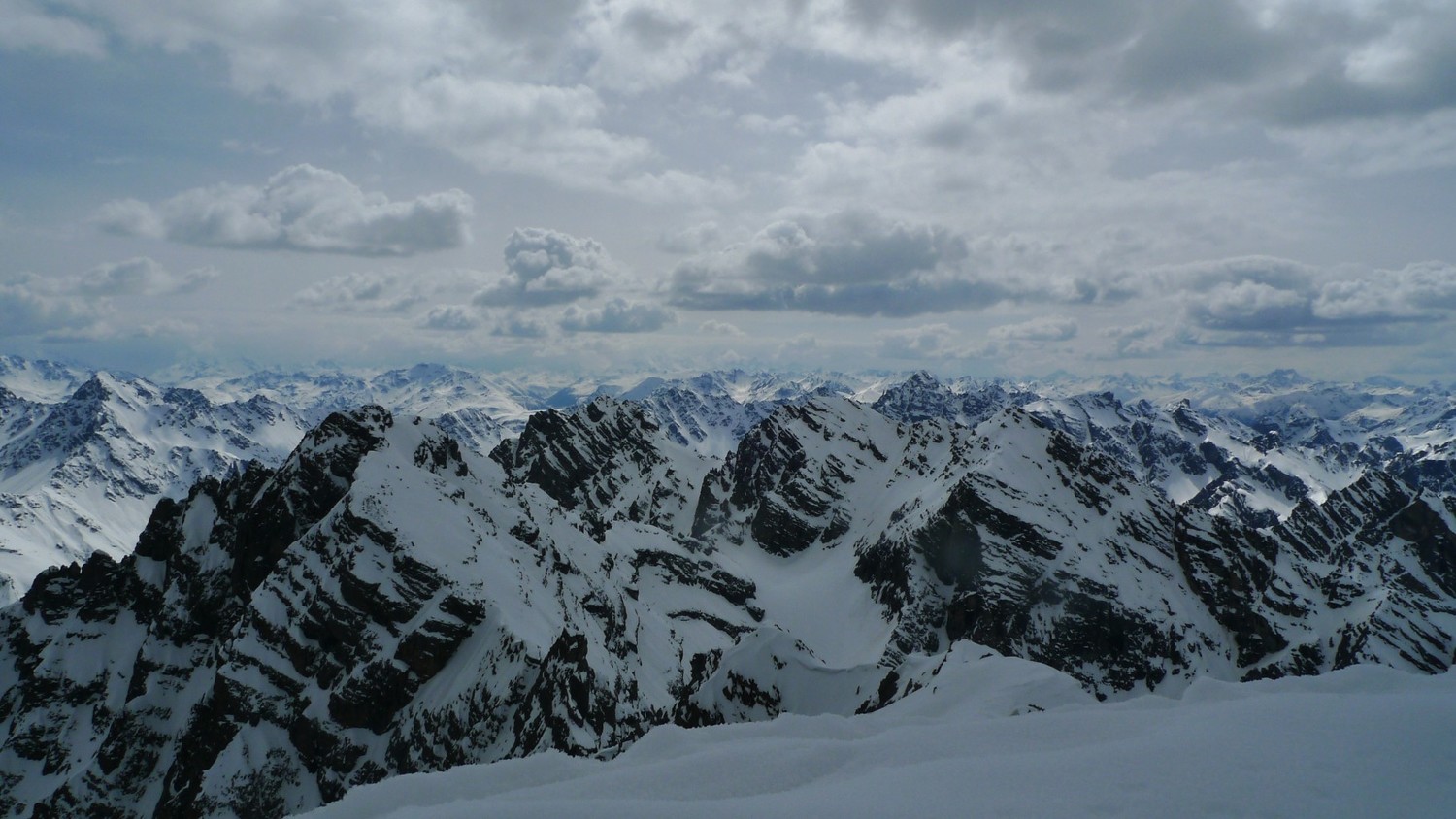 La testata della Val Zuort