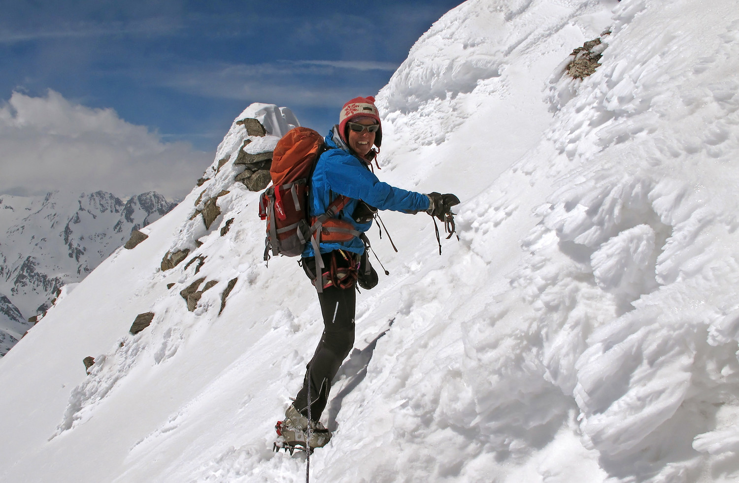 Cima di Camadra; Nadia sulla cresta SW...