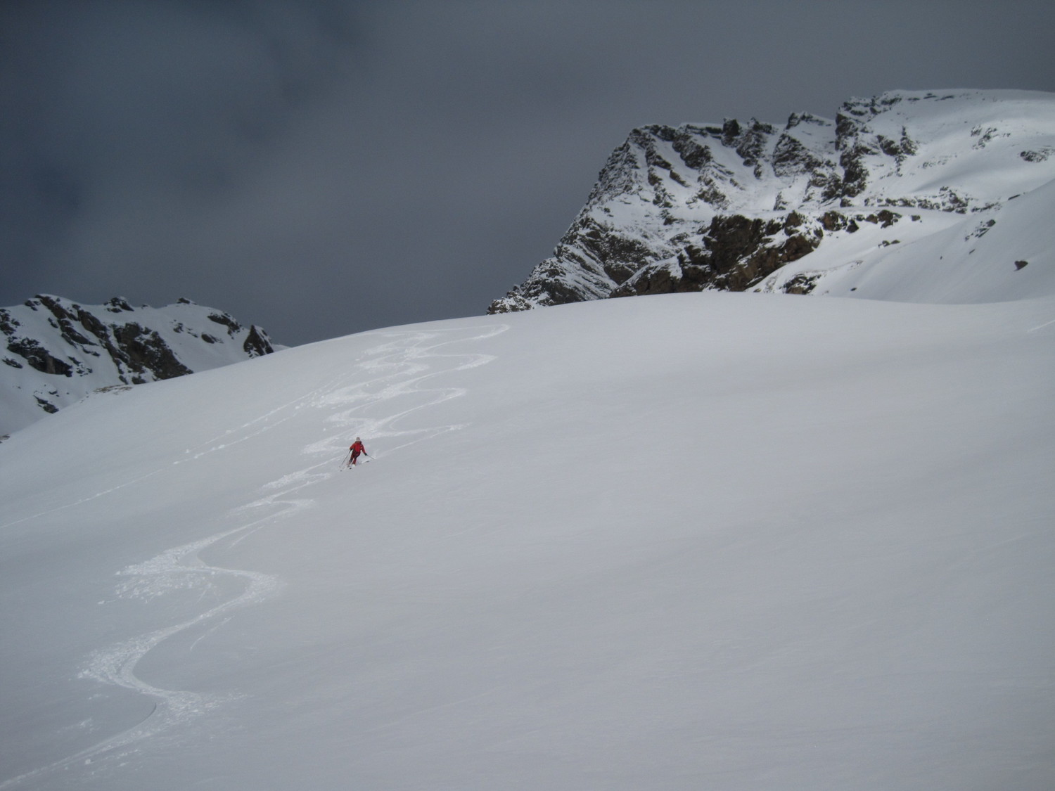 Rossa della Grivola incupita dai cumuli