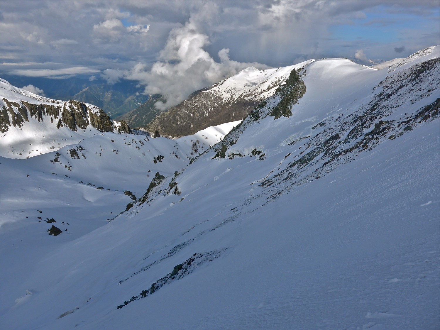 Une partie des crevasses dans la pente menant au Pas de l'Arpette.