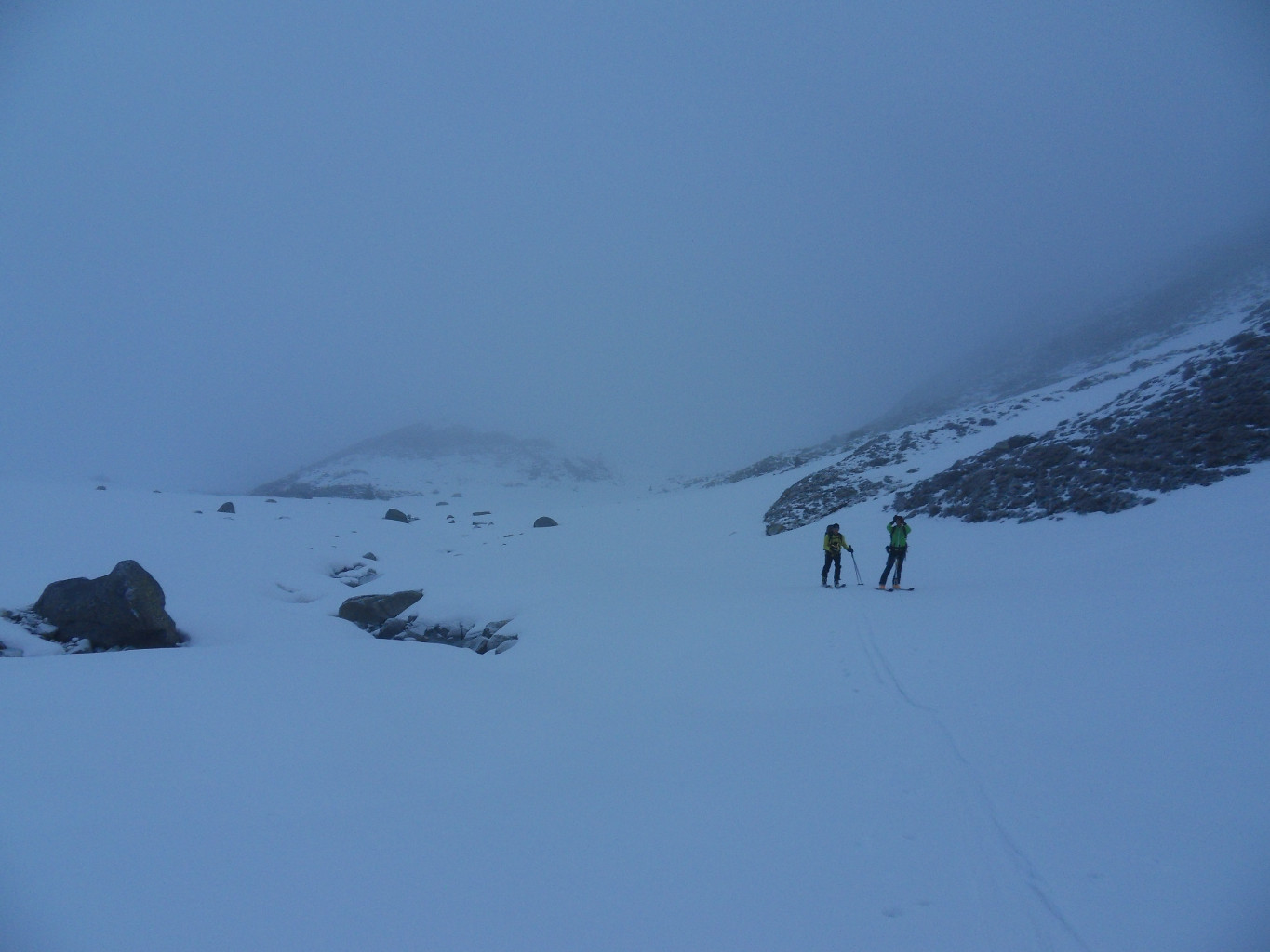 all'alpe ancora nebbia