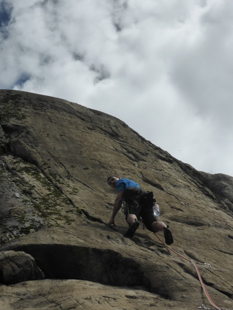 Au départ de la longueur en 6c