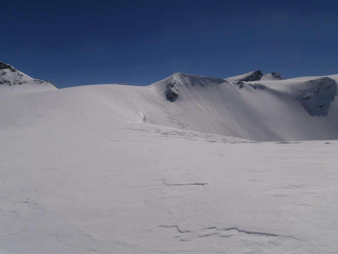 En direction du col des Vedettes et au fond à droite le Ruitor.